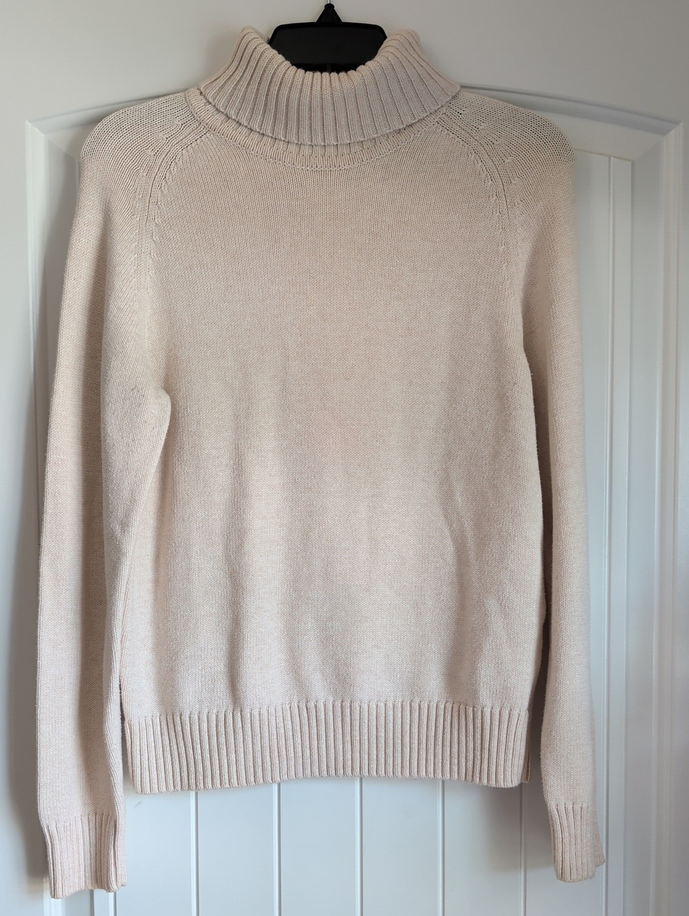 JEANNE PIERRE Light Cream Turtleneck Sweater